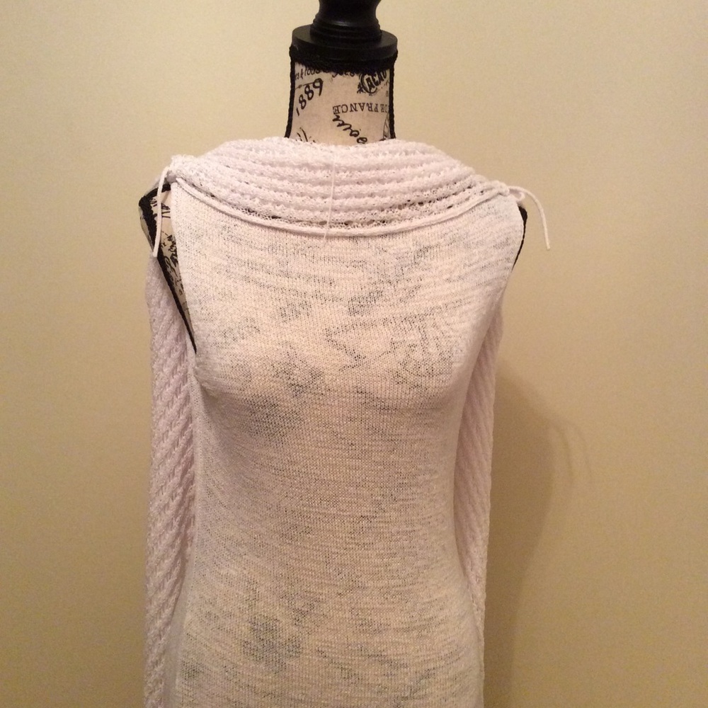 Kokomo poncho-style top - Picture 5 of 8